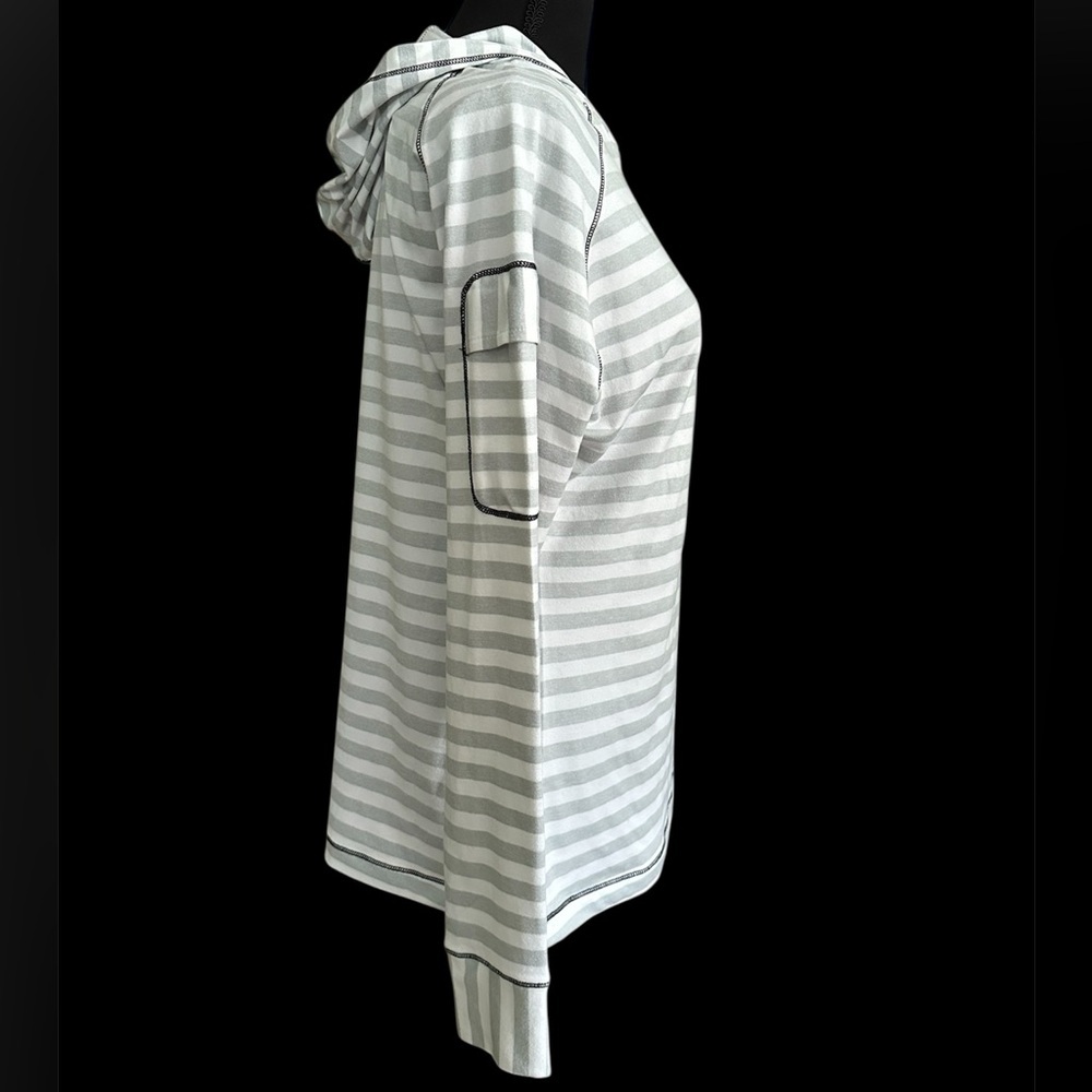 Footjoy Pullover Women’s Light Grey Striped Size Medium Golf Logo Hoodie - Picture 4 of 9